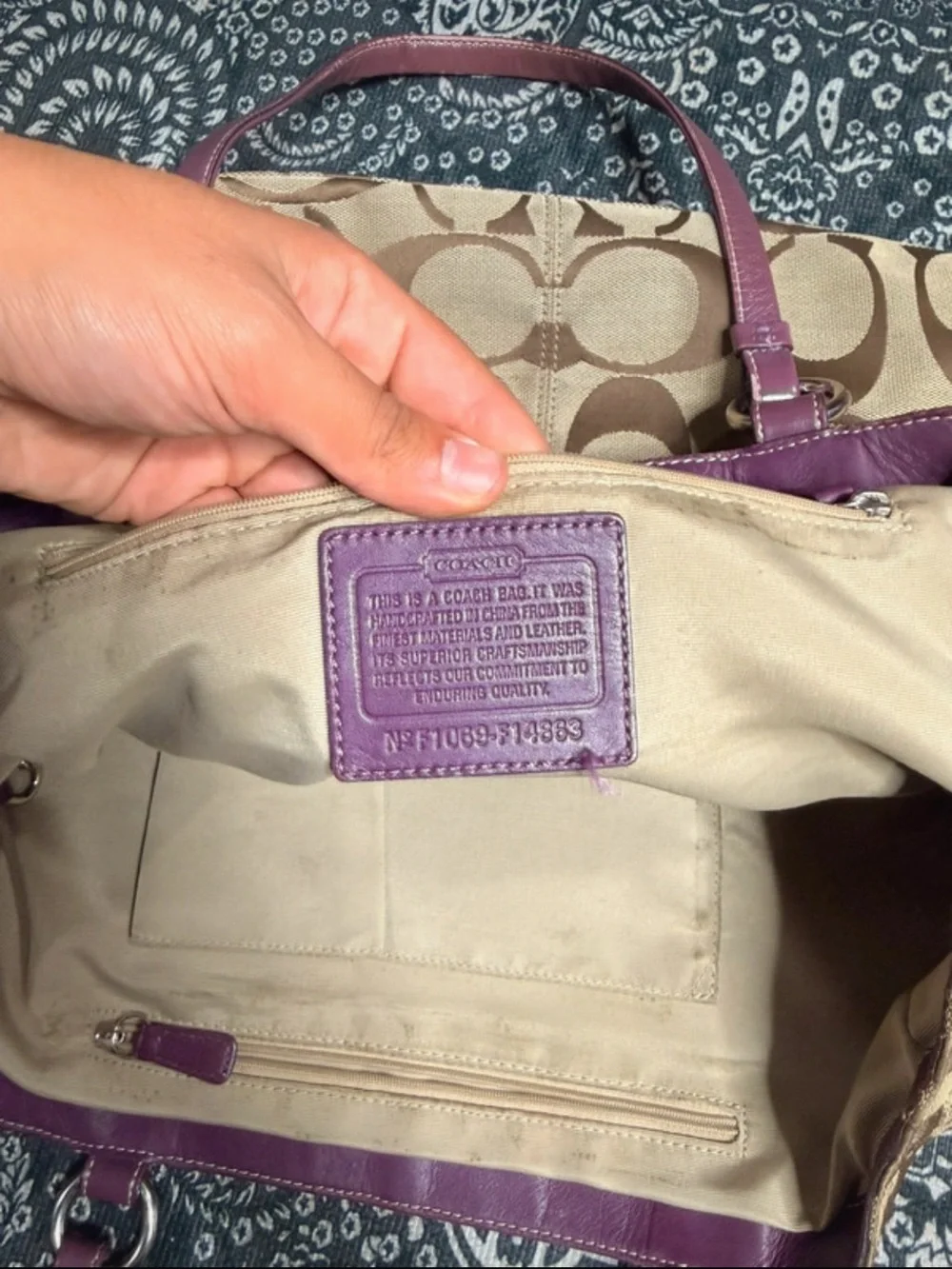 Coach tote signature